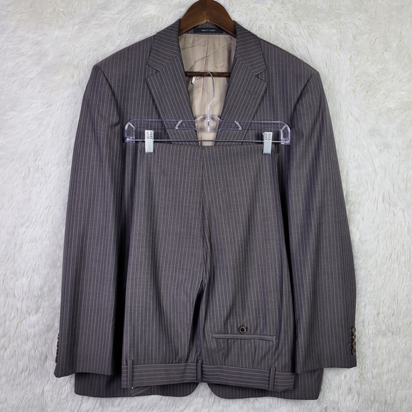 42S Hugo Boss Brown Guabello Virgin Wool Pinstripe 2 Piece Suit - Picture 1 of 16